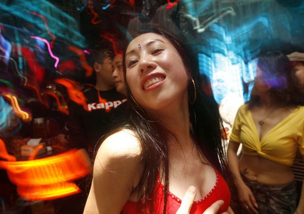 Move Your Body: Belly Dancers All Over the World - Sputnik International