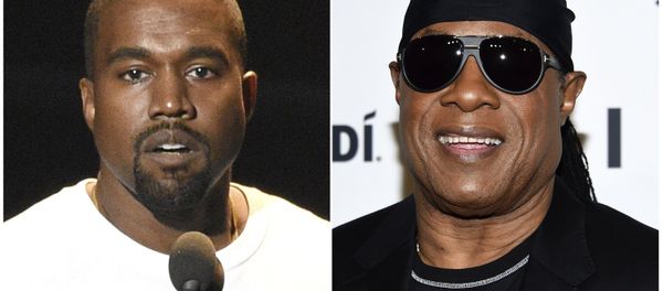 In this combination photo Kanye West speaks at the MTV Video Music Awards in New York on Aug. 28, 2016, left, and Stevie Wonder attends the TIDAL X: Brooklyn 3rd Annual Benefit Concert in New York on Oct. 17, 2017 In this combination photo Kanye West speaks at the MTV Video Music Awards in New York on Aug. 28, 2016, left, and Stevie Wonder attends the TIDAL X: Brooklyn 3rd Annual Benefit Concert in New York on Oct. 17, 2017 - Sputnik International