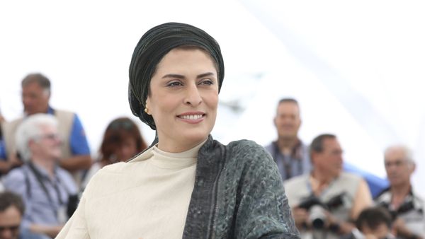 Actress Behnaz Jafari poses for photographers during a photo call for the film '3 Faces' at the 71st international film festival, Cannes, southern France, Sunday, May 13, 2018 - Sputnik International