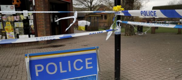 Daffodils are placed by a police cordon backdropped by a tent covering the area where former Russian double agent Sergei Skripal and his daughter were found critically ill following exposure to the Russian-developed nerve agent Novichok in Salisbury, England, Tuesday, March 13, 2018 Daffodils are placed by a police cordon backdropped by a tent covering the area where former Russian double agent Sergei Skripal and his daughter were found critically ill following exposure to the Russian-developed nerve agent Novichok in Salisbury, England, Tuesday, March 13, 2018 - Sputnik International