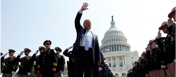 US President Donald Trump arrives to give remarks at the 37th Annual National Peace Officers’ Memorial Service at the US Capitol in Washington, US, May 15, 2018 US President Donald Trump arrives to give remarks at the 37th Annual National Peace Officers’ Memorial Service at the US Capitol in Washington, US, May 15, 2018 - Sputnik International