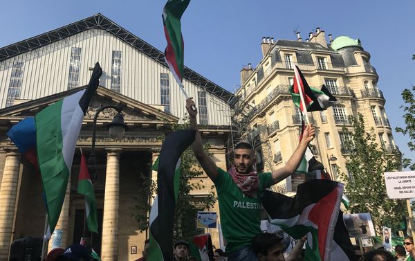 Demonstrators gather in Paris to protest Gaza violence - Sputnik International