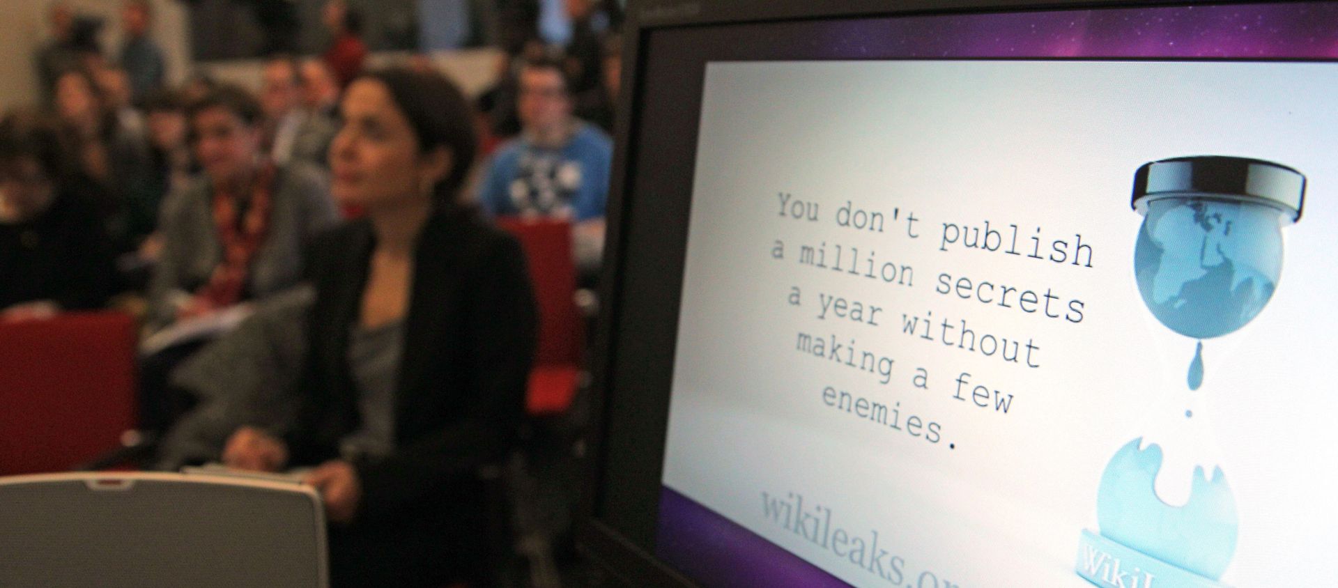 A computer screen shows a WikiLeaks logo (File) - Sputnik International, 1920, 30.04.2021