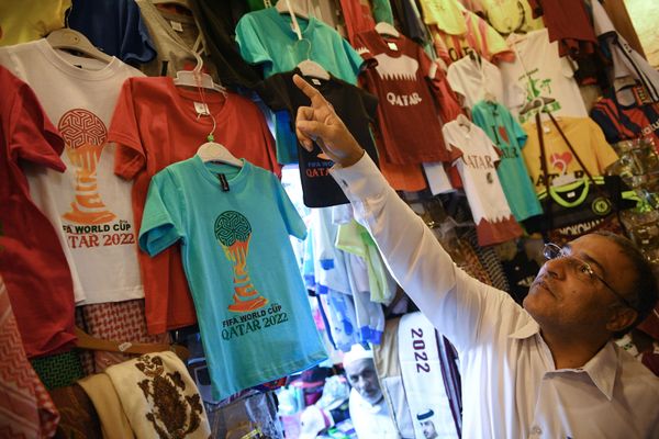 A tradesman at the Souq Waqif market in Doha, Qatar. A tradesman at the Souq Waqif market in Doha, Qatar. - Sputnik International