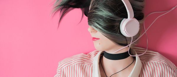 Listening Listening - Sputnik International