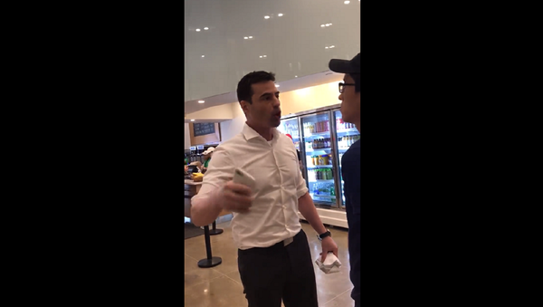 New York lawyer caught on camera going on racist rant about Hispanic workers speaking Spanish with Spanish-speaking customers New York lawyer caught on camera going on racist rant about Hispanic workers speaking Spanish with Spanish-speaking customers - Sputnik International