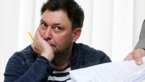 Journalist Kirill Vyshinsky, the director of Russian state news agency RIA Novosti Ukraine, attends a preliminary court hearing in Kherson, Ukraine May 17, 2018 - Sputnik International