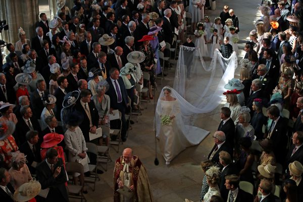 Bright Simplicity: Wedding Dresses of the British Royal Family Bright Simplicity: Wedding Dresses of the British Royal Family - Sputnik International