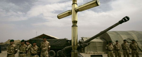 British army soldiers backdrop a cross, part of a monument in the memory of fallen comrades in Helmand province (File) British army soldiers backdrop a cross, part of a monument in the memory of fallen comrades in Helmand province (File) - Sputnik International
