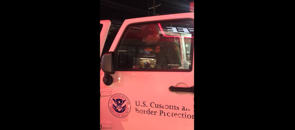 U.S. Citizens Questioned by Border Patrol for Speaking Spanish - Sputnik International