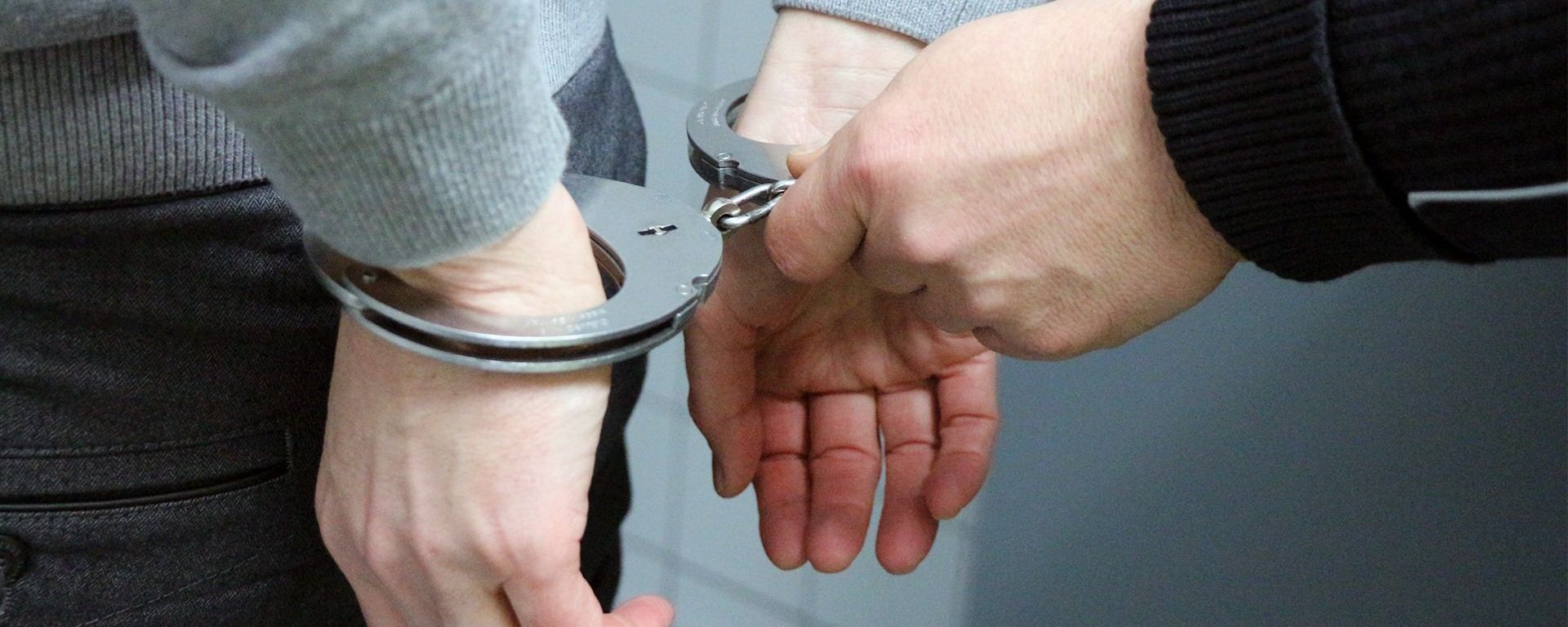 Handcuffs Handcuffs - Sputnik International, 1920, 18.01.2023