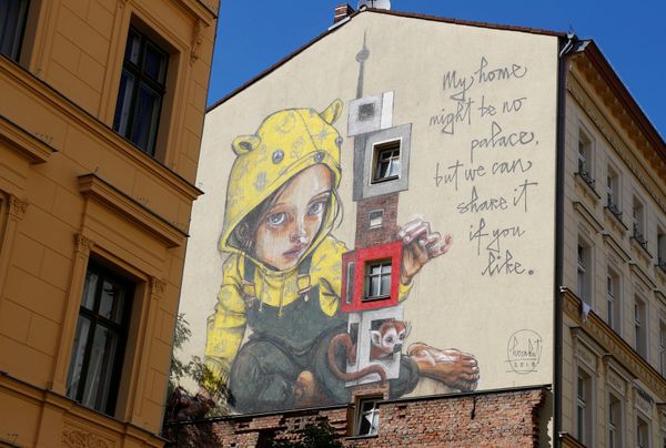 Artwork by urban artist Herakut is pictured as part of the first Berlin Mural Fest 2018 - Sputnik International