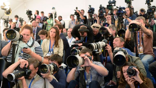 Журналисты на пресс-конференции. Архивное фото - Sputnik International