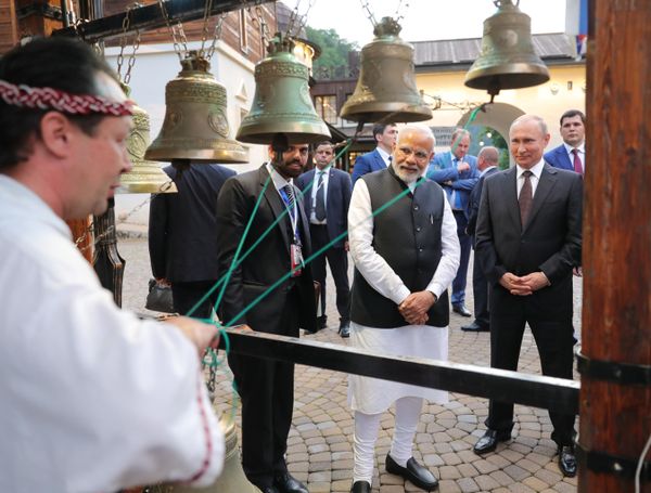 Indian Prime Minister Narendra Modi and Russian President Vladimir Putin meet in Sochi, Russia Indian Prime Minister Narendra Modi and Russian President Vladimir Putin meet in Sochi, Russia - Sputnik International