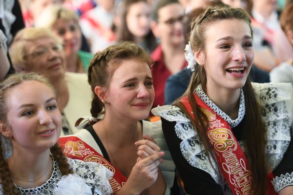 School’s Out for Summer: Russian Schoolers Celebrate Last Bell School’s Out for Summer: Russian Schoolers Celebrate Last Bell - Sputnik International