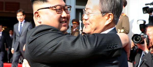 South Korean President Moon Jae-in bids fairwell to North Korean leader Kim Jong Un as he leaves after their summit at the truce village of Panmunjom, North Korea, in this handout picture provided by the Presidential Blue House on May 26, 2018 South Korean President Moon Jae-in bids fairwell to North Korean leader Kim Jong Un as he leaves after their summit at the truce village of Panmunjom, North Korea, in this handout picture provided by the Presidential Blue House on May 26, 2018 - Sputnik International