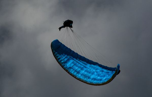 Touch the Sky: Paragliders Practice in Stubaital, Austria Touch the Sky: Paragliders Practice in Stubaital, Austria - Sputnik International
