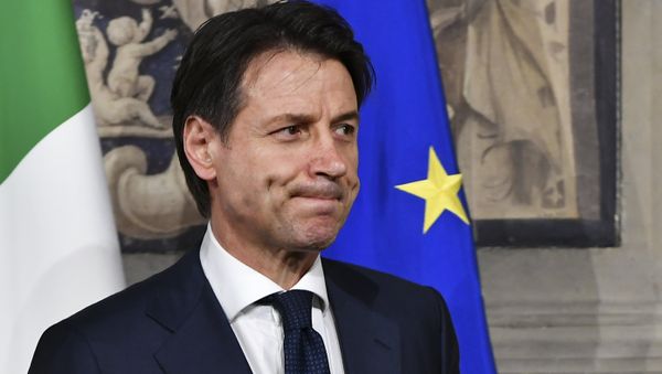 Italy's Prime minister candidate Giuseppe Conte leaves after a meeting with Italy's President Sergio Mattarella on May 27, 2018 at the Quirinale presidential palace in Rome. Italy's prime ministerial candidate Giuseppe Conte gave up on Sunday his mandate to form a government after talks with the president over his cabinet collapsed. Italy's Prime minister candidate Giuseppe Conte leaves after a meeting with Italy's President Sergio Mattarella on May 27, 2018 at the Quirinale presidential palace in Rome. Italy's prime ministerial candidate Giuseppe Conte gave up on Sunday his mandate to form a government after talks with the president over his cabinet collapsed. - Sputnik International
