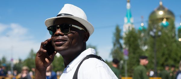 A man during Russia Day celebrations on Sobornaya Square, Omsk - Sputnik International