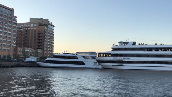Quite a Bash: New Jersey Prom Canceled After Yachts Collide - Sputnik International