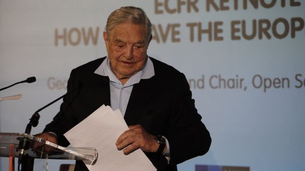 George Soros, Founder and Chairman of the Open Society Foundations leaves after his speech entitled How to save the European Union as he attends the European Council On Foreign Relations Annual Council Meeting in Paris, Tuesday, May 29, 2018 - Sputnik International