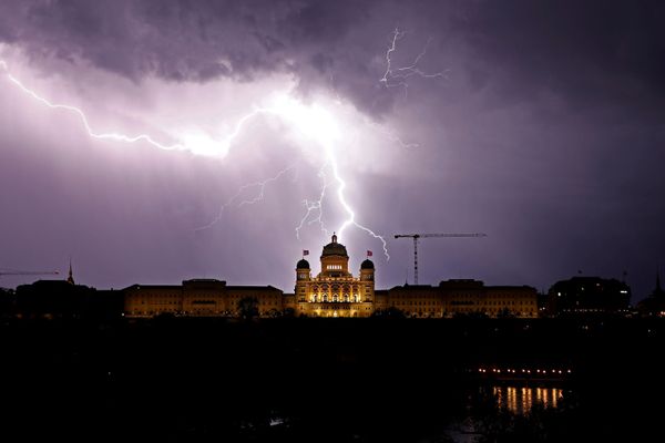 Lightning Over Swiss Federal Palace in Bern, Switzerland - Sputnik International