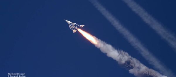 Richard Branson Welcomes VSS Unity Home from Second Supersonic Flight - Sputnik International