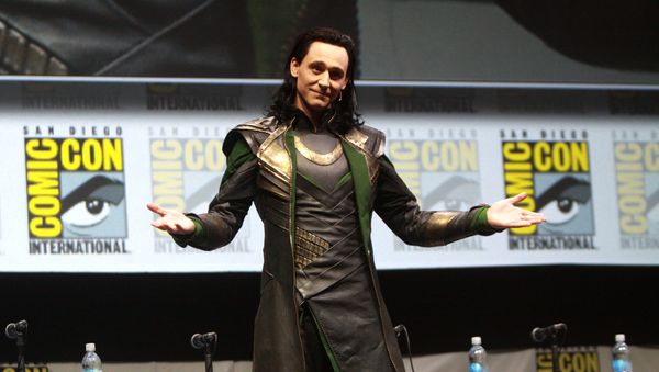 Tom Hiddleston - Sputnik International