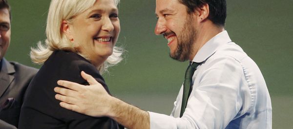 French National Front president Marine Le Pen, left, hugs Italy's Northern League leader Matteo Salvini during the Europe of Nations and Freedom movement meeting in Milan, Italy, Thursday, Jan. 28, 2016 French National Front president Marine Le Pen, left, hugs Italy's Northern League leader Matteo Salvini during the Europe of Nations and Freedom movement meeting in Milan, Italy, Thursday, Jan. 28, 2016 - Sputnik International