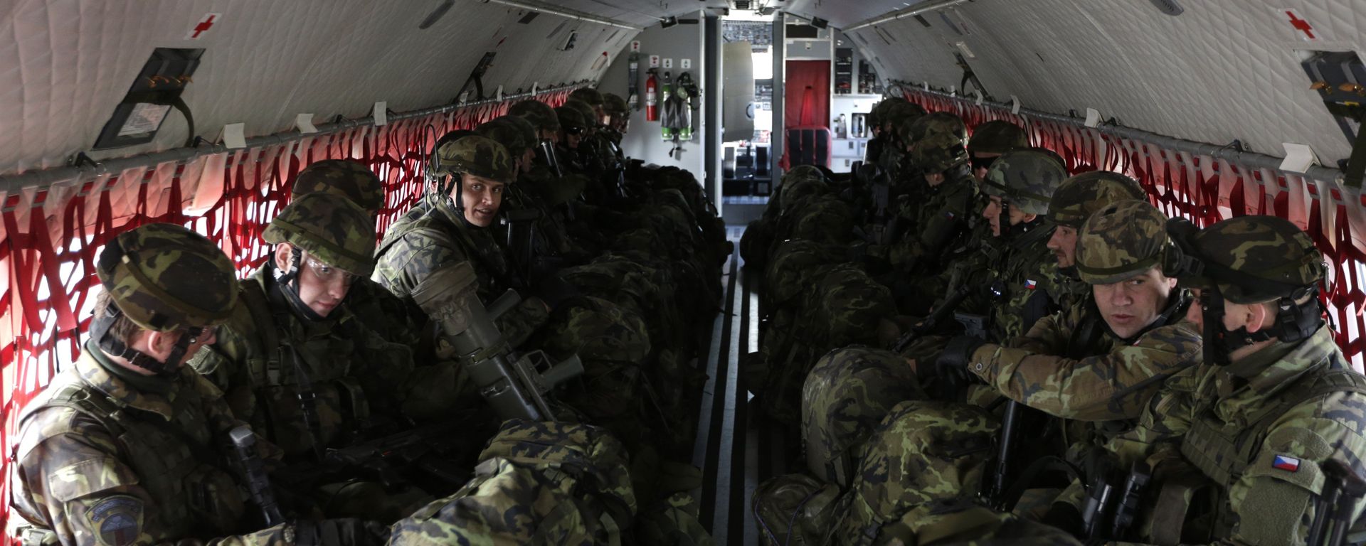 Czech Republic's soldiers from the 43rd airborne battalion sit inside an aircraft during the NATO drill The Noble Jump at the airport in Pardubice, Czech Republic (File) Czech Republic's soldiers from the 43rd airborne battalion sit inside an aircraft during the NATO drill The Noble Jump at the airport in Pardubice, Czech Republic (File) - Sputnik International, 1920, 23.02.2024