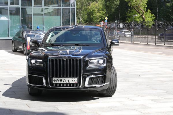 Russian President Vladimir Putin's Kortezh limousine  - Sputnik International