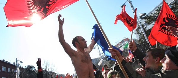 A street in Pristina. At the moment an emergency session began in the local parliament to approve Kosovo's independence from Serbia - Sputnik International
