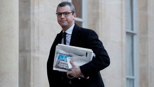 French general secretary of the presidency Alexis Kohler arrives at the Elysee Palace to attend the first weekly cabinet meeting of the year in Paris, France, January 3, 2018 French general secretary of the presidency Alexis Kohler arrives at the Elysee Palace to attend the first weekly cabinet meeting of the year in Paris, France, January 3, 2018 - Sputnik International