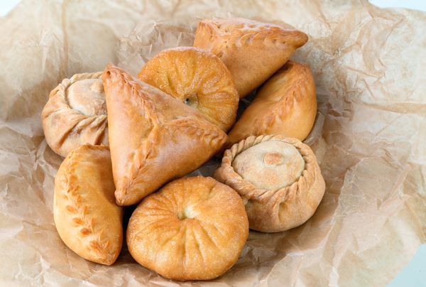 Pastries: peremyach, echpochmak (Öçpoçmaq), bekken, elesh - Sputnik International