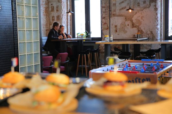 VOLK Burgers burger joint - Sputnik International