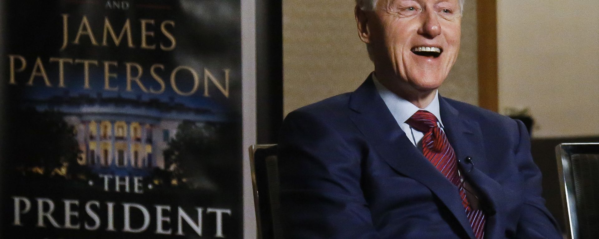 In this Monday, May 21, 2018 photo, former President Bill Clinton speaks during an interview about a novel he wrote with James Patterson, The President is Missing, in New York In this Monday, May 21, 2018 photo, former President Bill Clinton speaks during an interview about a novel he wrote with James Patterson, The President is Missing, in New York - Sputnik International, 1920, 25.04.2021
