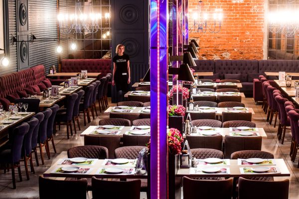 Samara’s Tri olenya Restaurant - Sputnik International