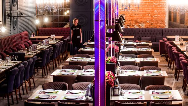 Samara’s Tri olenya Restaurant - Sputnik International