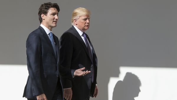 Justin Trudeau et Trump - Sputnik International