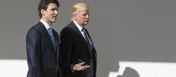 Justin Trudeau et Trump - Sputnik International