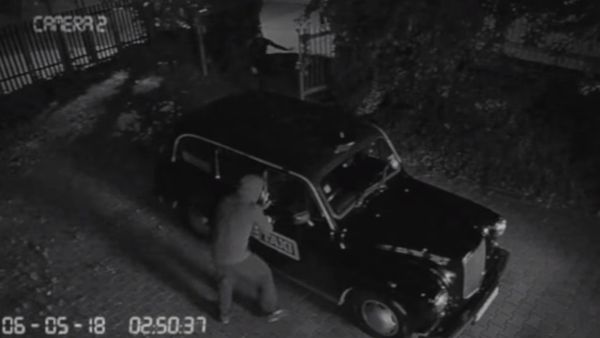 FAKE TAXI VEHICLE STOLEN - Security Footage - Sputnik International