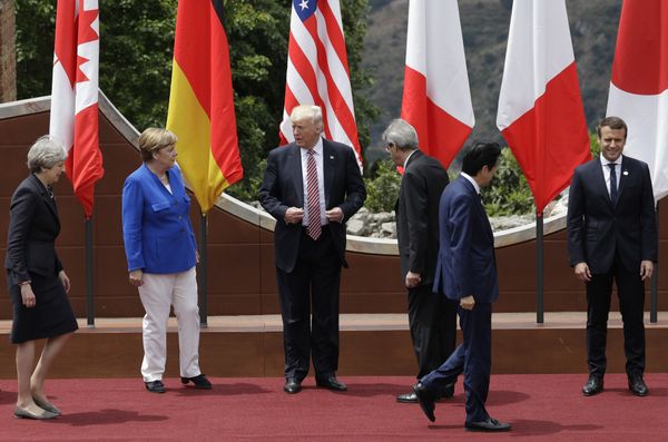 G7 leaders prepare for a group photo - Sputnik International