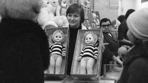 Sneak Peek of USSR's Leading Children's Store - Sputnik International