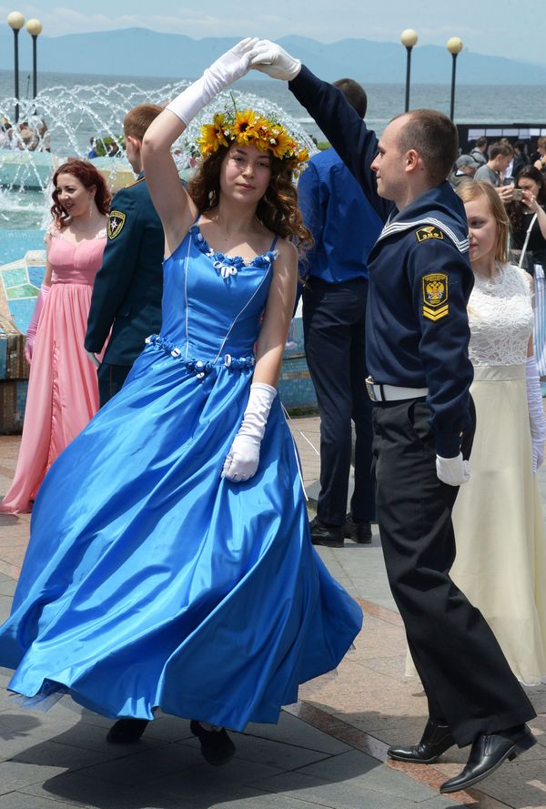 Russians Celebrate National Holiday - Russia Day Russians Celebrate National Holiday - Russia Day - Sputnik International