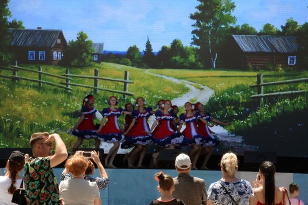 Russians Celebrate National Holiday - Russia Day Russians Celebrate National Holiday - Russia Day - Sputnik International
