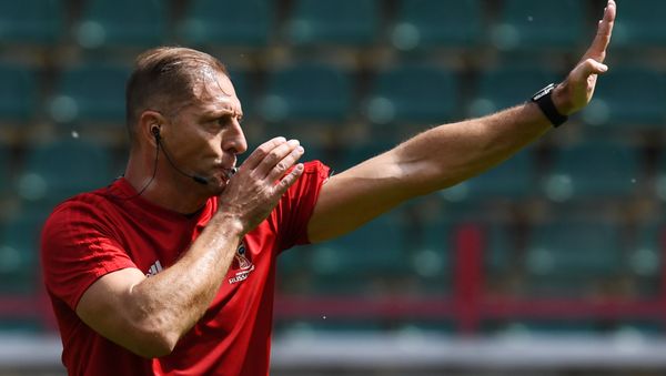Argentina's Nestor Pitana (C) takes part in a referees' training session at the Lokomotiv stadium in Moscow on June 11, 2018, ahead of the Russia 2018 World Cup football tournament Argentina's Nestor Pitana (C) takes part in a referees' training session at the Lokomotiv stadium in Moscow on June 11, 2018, ahead of the Russia 2018 World Cup football tournament - Sputnik International