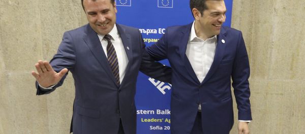 Greek Prime Minister Alexis Tsipras meets with Macedonian Prime Minister Zoran Zaev at the EU-Western Balkans Summit in Sofia, Bulgaria, May 17, 2018 - Sputnik International