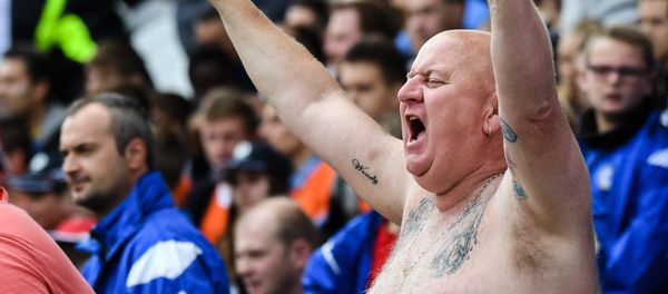 An English soccer fan cheers during the Euro 2016 Group B soccer match between England and Wales at the Bollaert stadium in Lens, France, Thursday, June 16, 2016 - Sputnik International