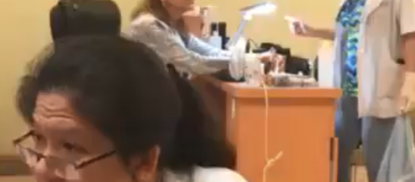 Nail salon racist tirade - Sputnik International