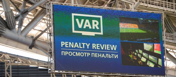 A screen installed at the Kazan Arena shows penalty video review moment during the World Cup Group C soccer match between France and Australia in Kazan, Russia, June 16, 2018 - Sputnik International